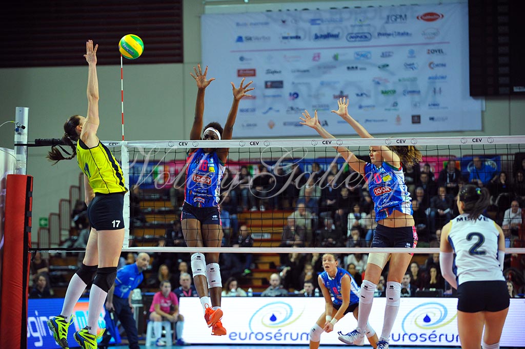 Igor NO-Fenerbahce SK Istanbul (08)